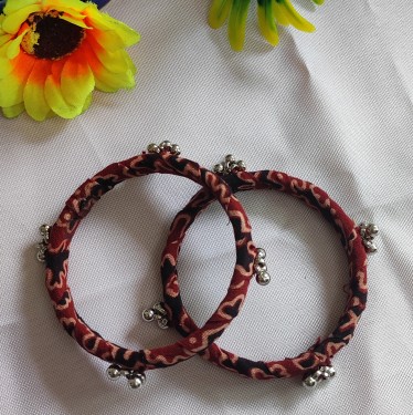  Nu_ajrakh Print Maroon Bangles 